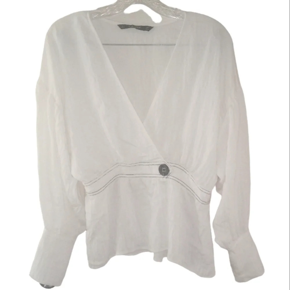 Zara Basic White 3/4 Sleeve Oversized Button Detail Surplice Top Size Medium